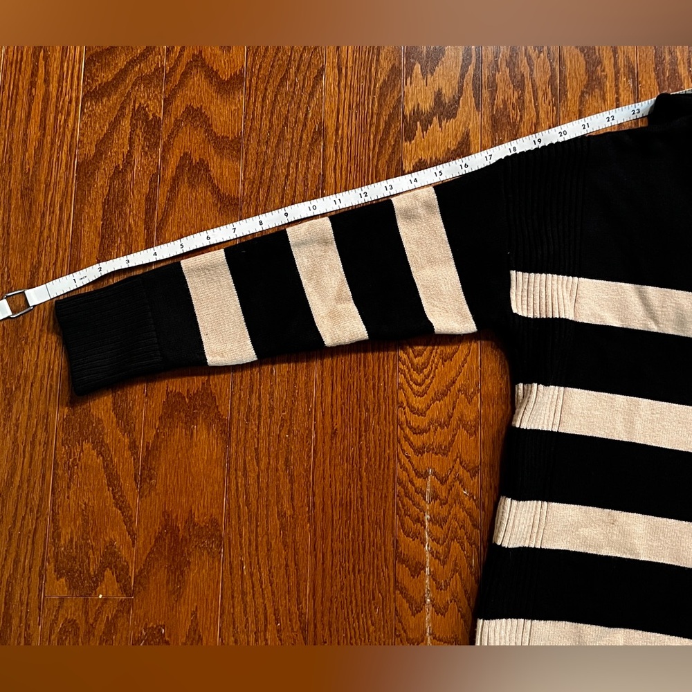 Evereve Black and Tan Striped Women's Hoodie Sweater - Picture 5 of 7